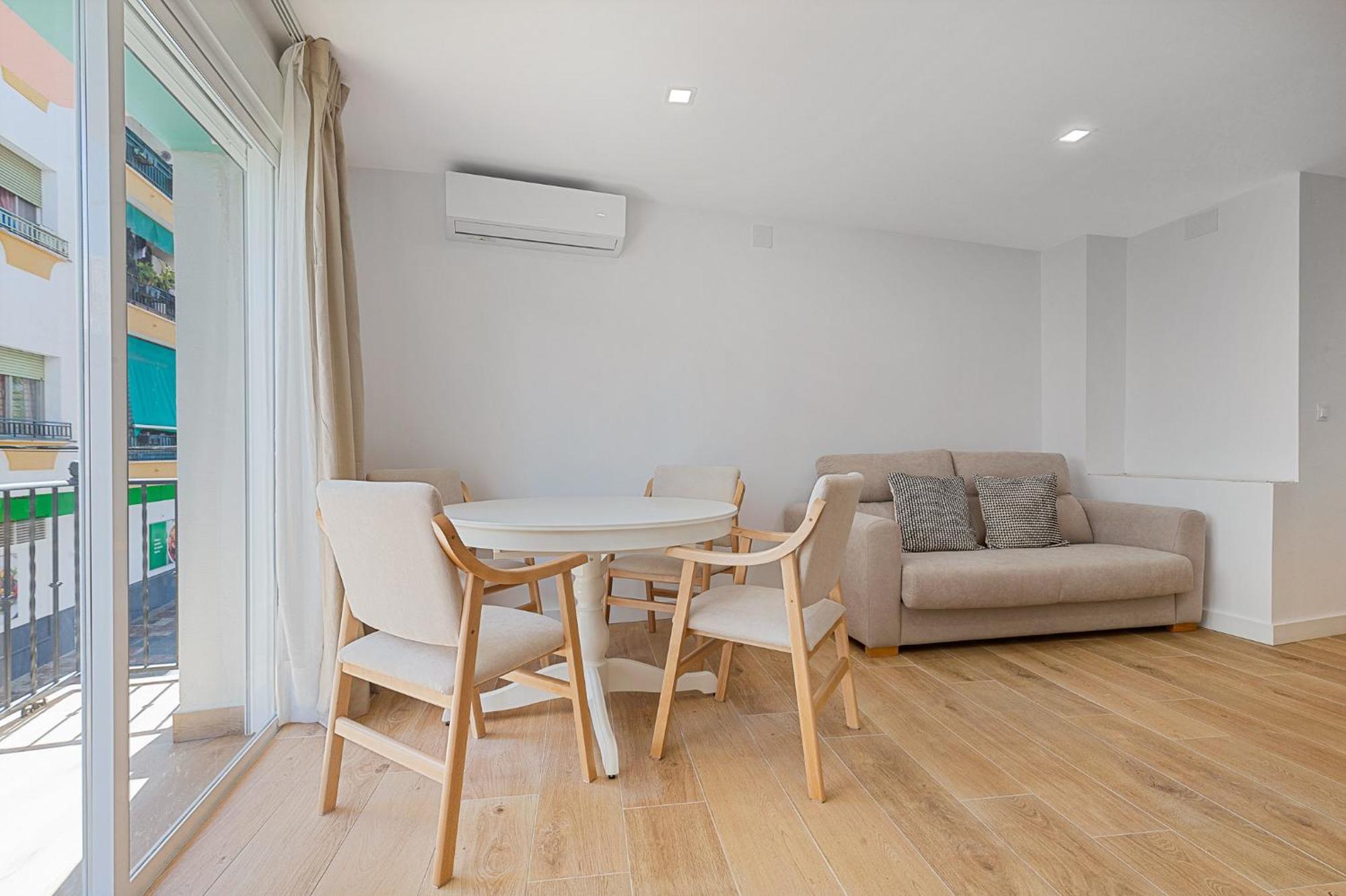 Dennilenni A Marbella Centro Apartment ภายนอก รูปภาพ