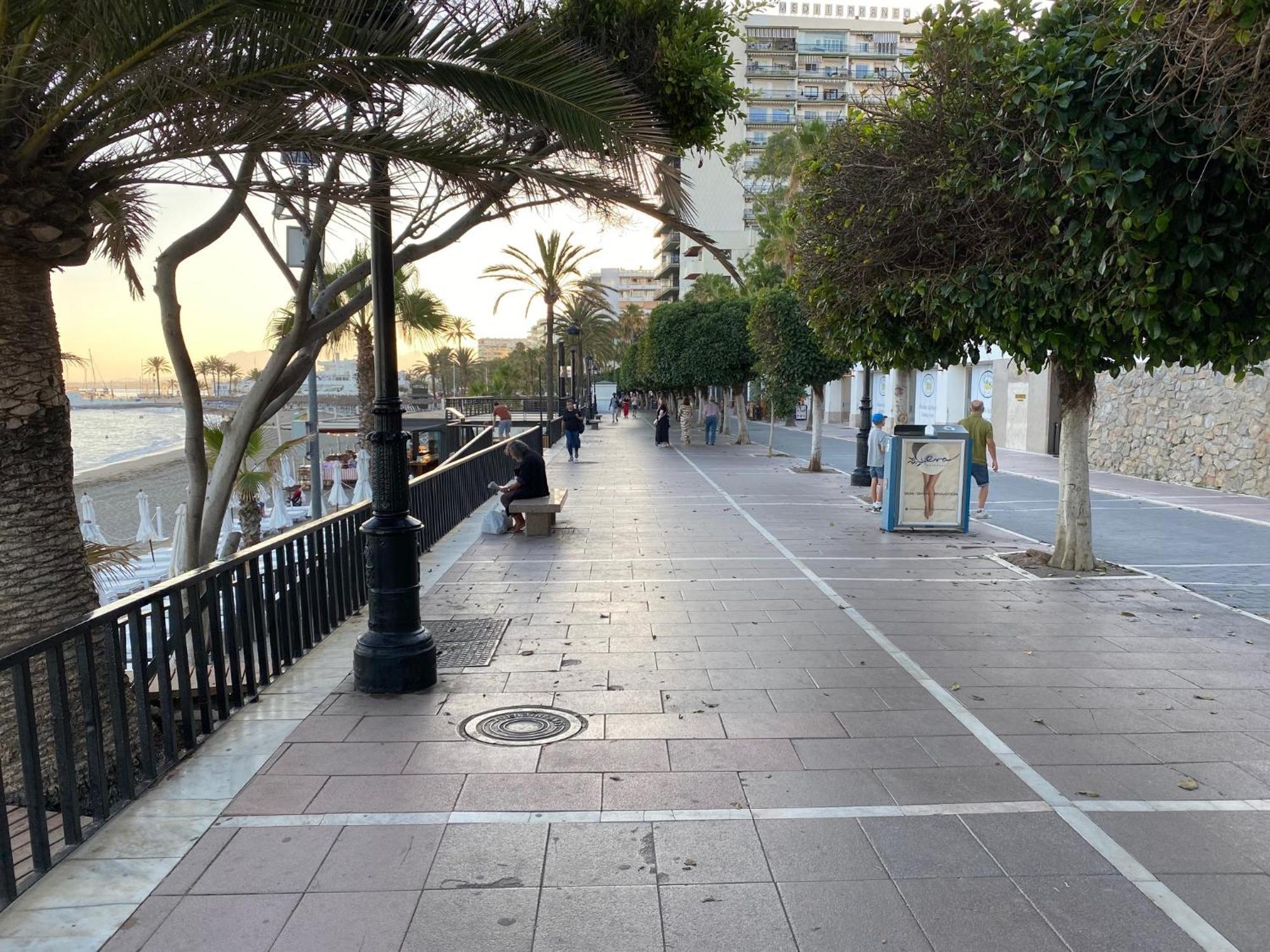 Dennilenni A Marbella Centro Apartment ภายนอก รูปภาพ